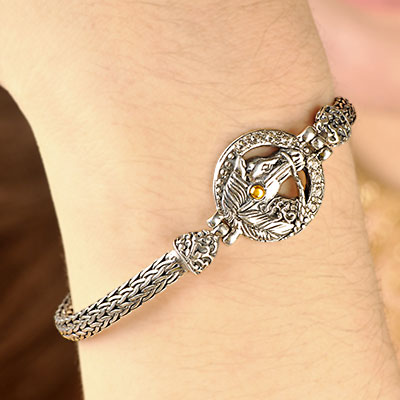 Gold & Silver bracelet, scale dragon chain round 6mm, spring lock with 18K gold hammer motif and white topaz pave stones